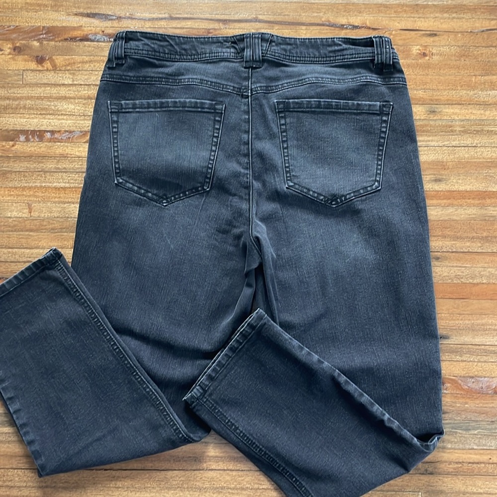 🩷Sale🩷Democracy Black High Rise Slim Straight Jeans - EUC - Size 10 - Picture 4 of 7